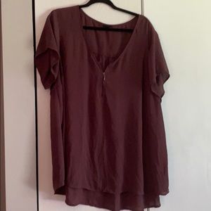 Torrid size 3 plum blouse. Front zipper. Very cute